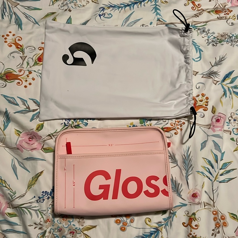 Glossier Beauty Bag with Dust Bag
